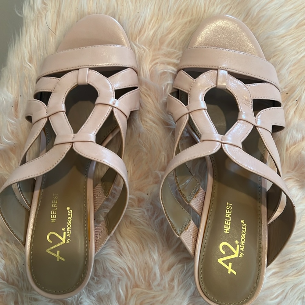 Aerosols Passageway Sandal - Picture 5 of 7